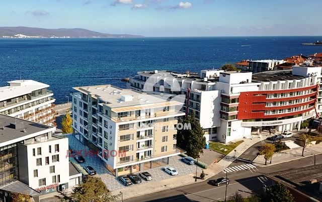 Продава  3-стаен, област Бургас, гр. Несебър •  213 270 EUR • ID 37667518 — holmes.bg - [1] 