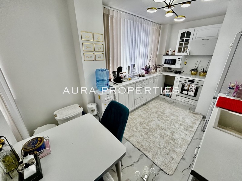 Продава 3-СТАЕН, гр. Разград, Стефан Караджа, снимка 8 - Апартаменти - 52927465