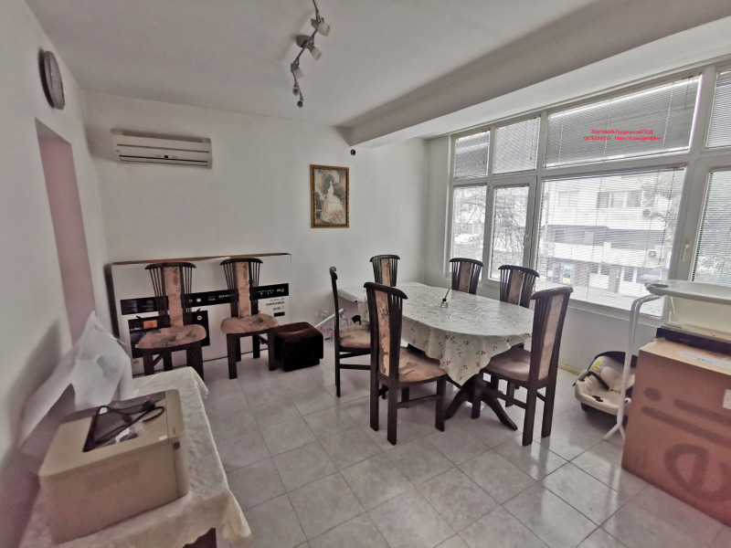 Продава 3-СТАЕН, гр. Пловдив, Въстанически