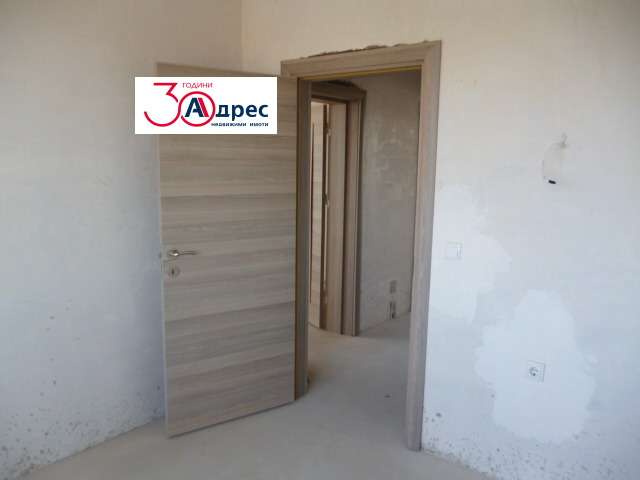 Продава 4-СТАЕН, гр. Добрич, Център, снимка 6 - Апартаменти - 53028011