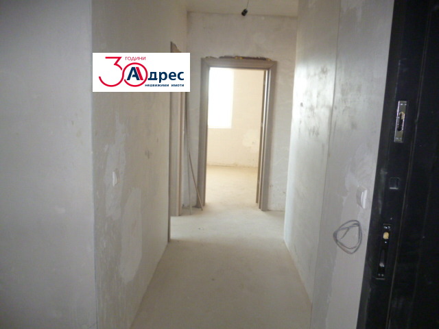 Продава 4-СТАЕН, гр. Добрич, Център, снимка 2 - Апартаменти - 53028011