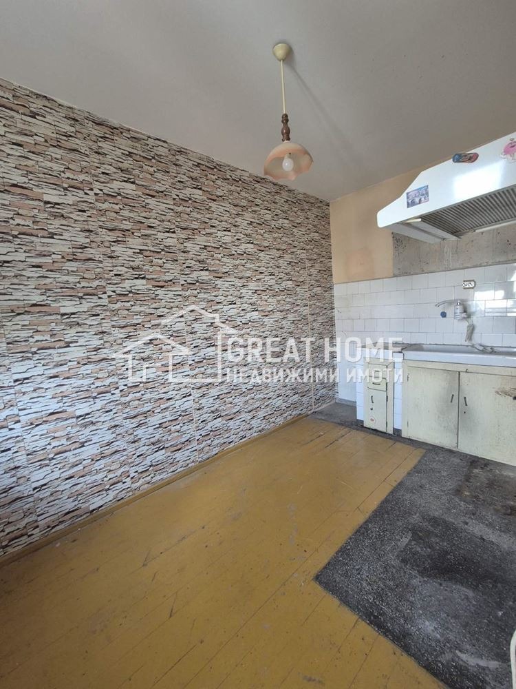 Продава 4-СТАЕН, гр. Търговище, Изток 1, снимка 6 - Апартаменти - 55174422