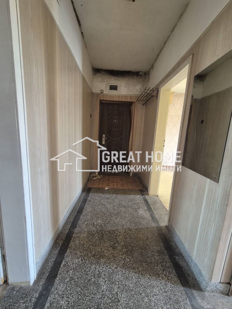 Продава 4-СТАЕН, гр. Търговище, Изток 1, снимка 10 - Апартаменти - 55174422