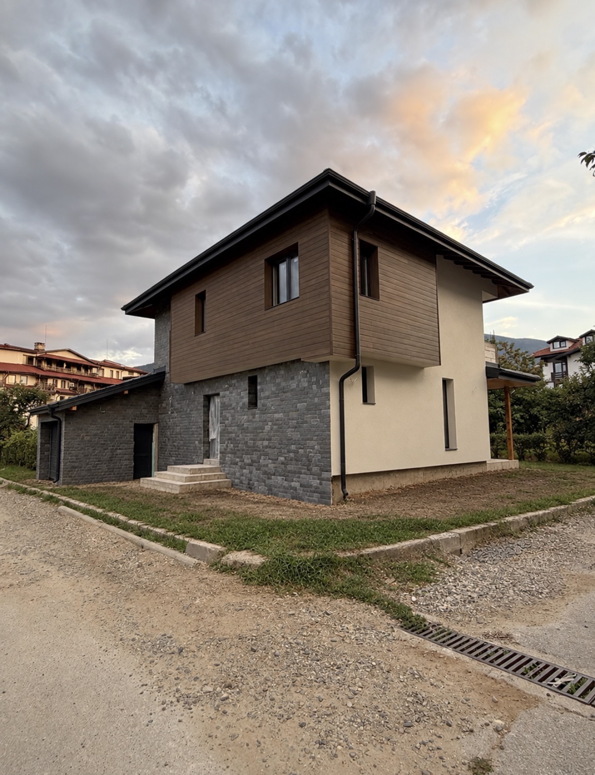 Продава КЪЩА, гр. Банско, област Благоевград, снимка 3 - Къщи - 56200528