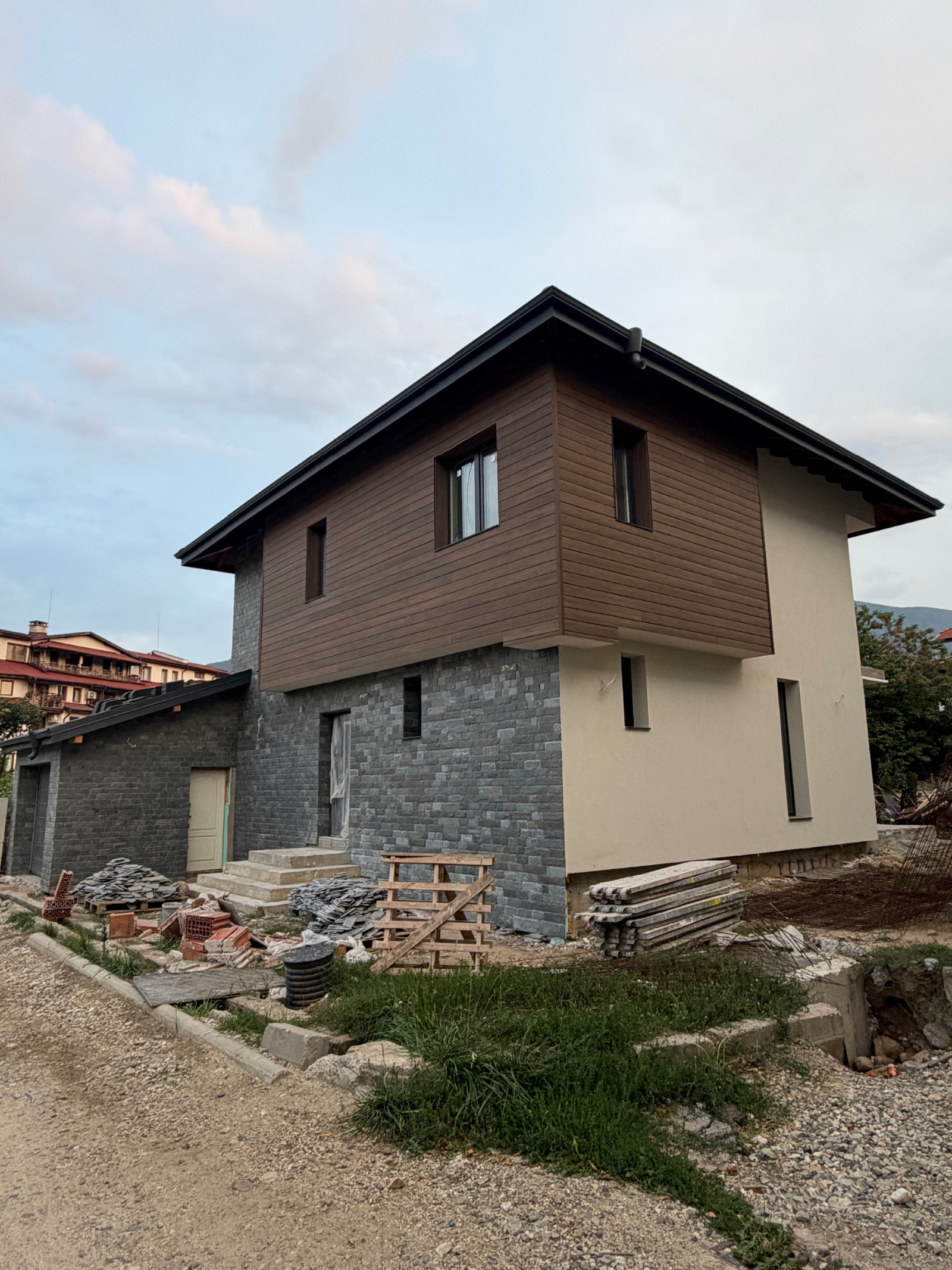 Продава КЪЩА, гр. Банско, област Благоевград