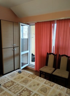 2 slaapkamers Vazrazjdane 2, Varna 3