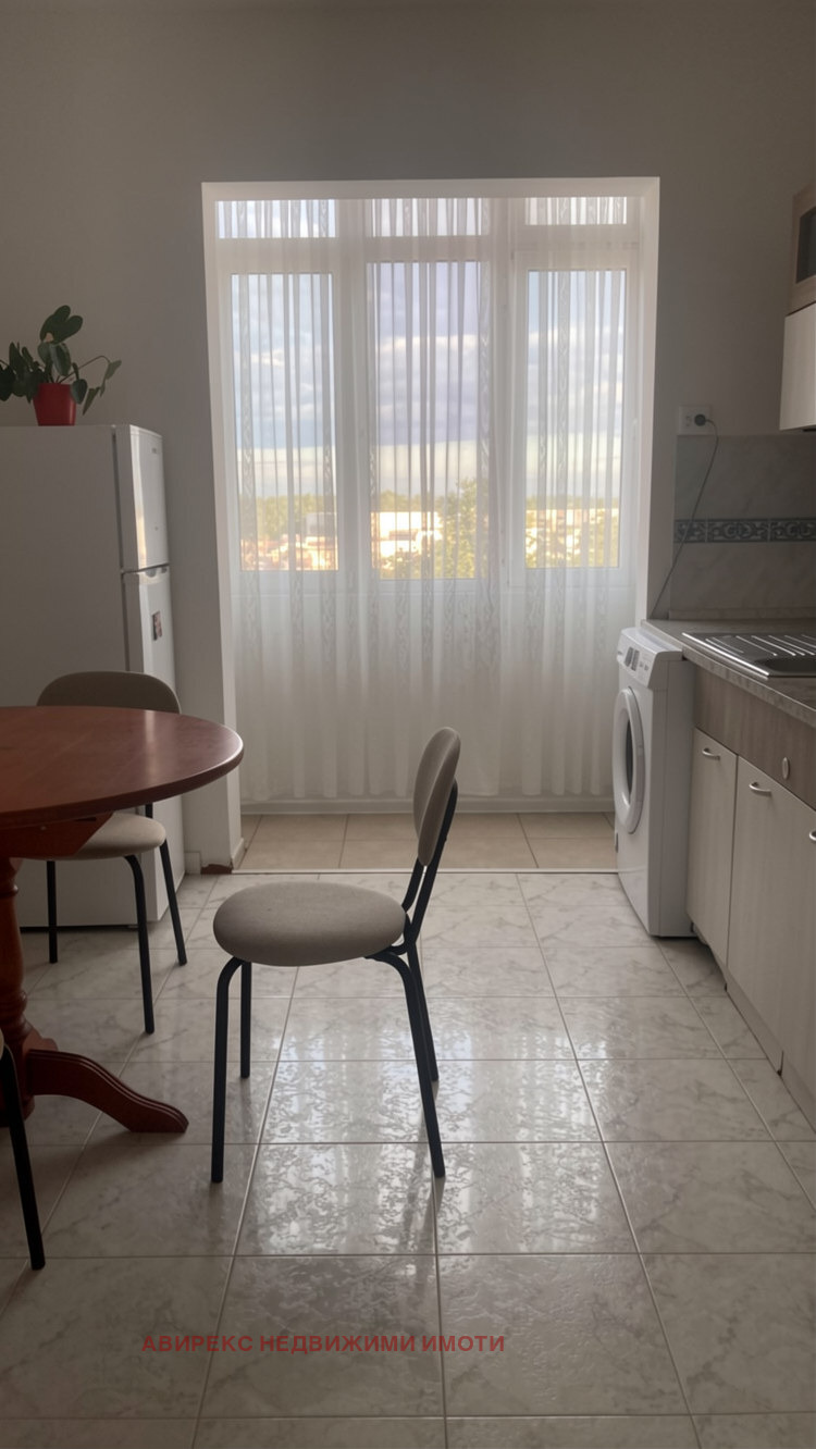 Продава 2-СТАЕН, гр. Пловдив, Коматево, снимка 3 - Апартаменти - 56255426