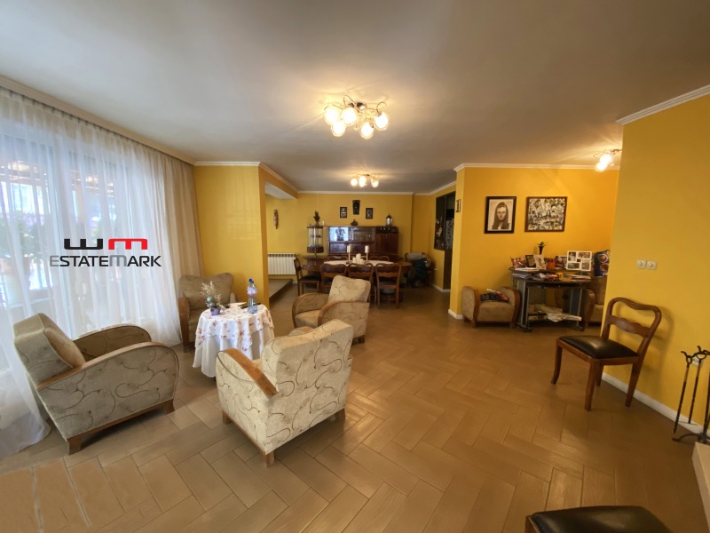 For Sale  2 bedroom Sofia , Gotse Delchev , 188 sq.m | 70884850 - image [2]