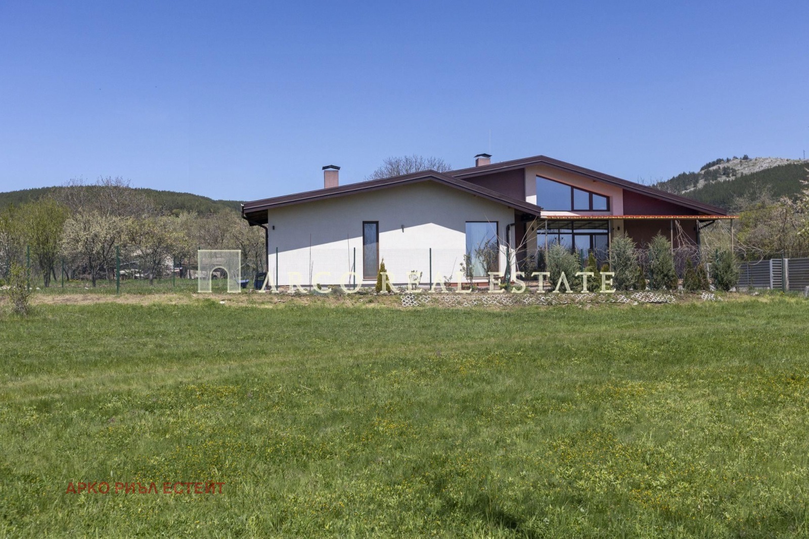 Продава КЪЩА, гр. Драгоман, област София област