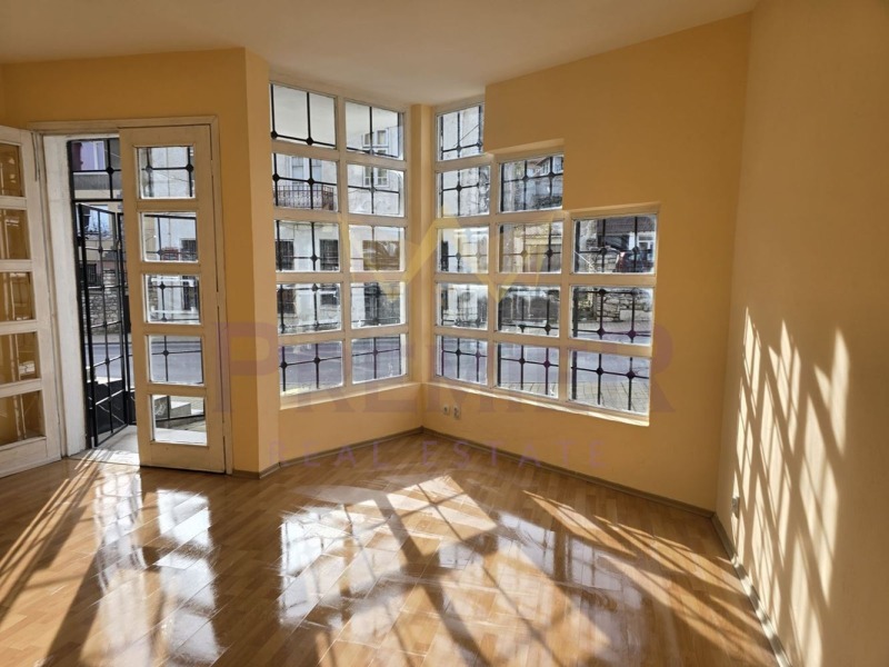 Продава АТЕЛИЕ, ТАВАН, гр. Балчик, област Добрич, снимка 4 - Апартаменти - 53009331