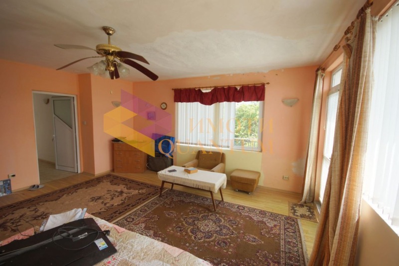 In vendita  Casa regione Varna , Kitka , 338 mq | 52055760
