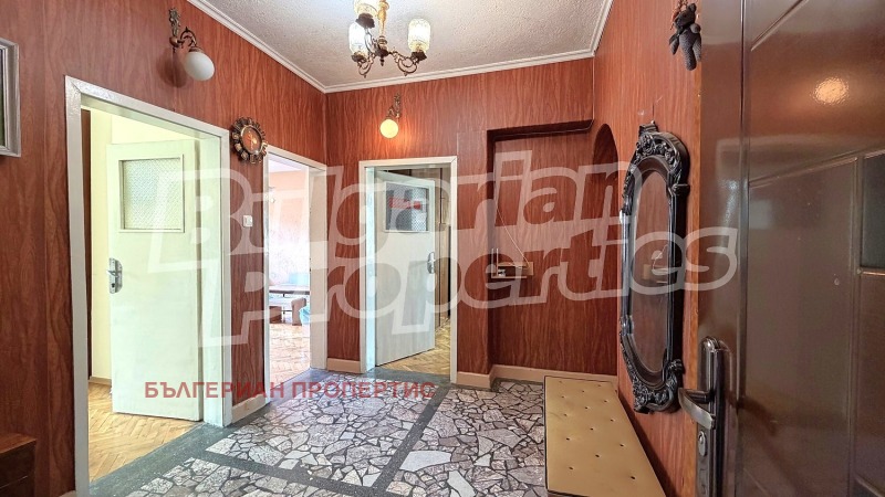 Продава МНОГОСТАЕН в област Стара Загора, гр. Казанлък - 160 кв.м / 195 000 € » 381 386.85 лв., БЪЛГЕРИАН ПРОПЕРТИС