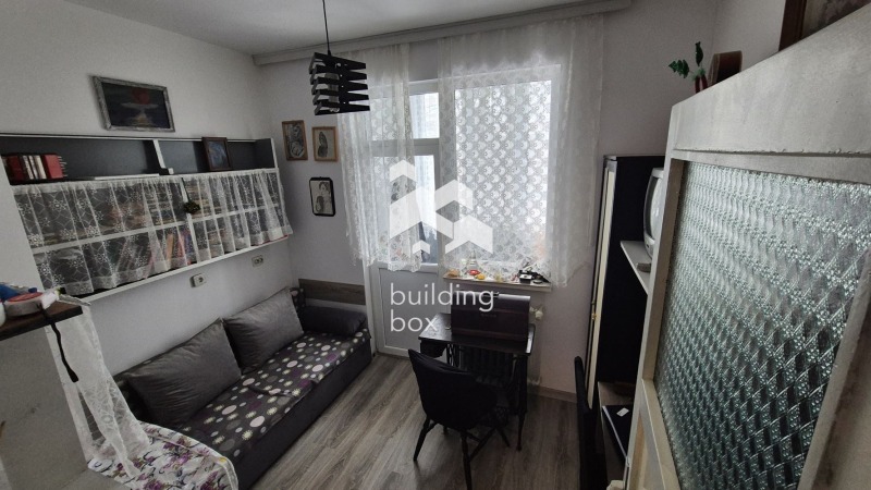 Продава 3-СТАЕН, гр. София, Яворов, снимка 3 - Aпартаменти - 49094787