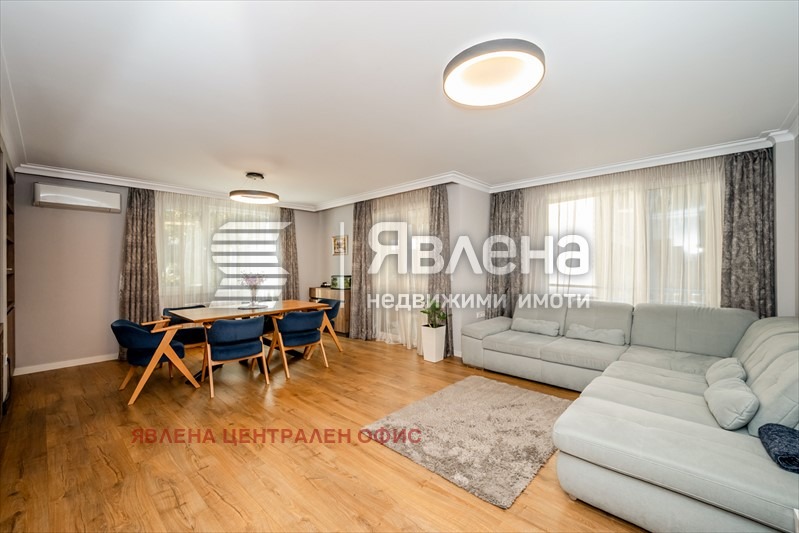 Продава 4-СТАЕН, гр. София, Иван Вазов, снимка 3 - Апартаменти - 56109462