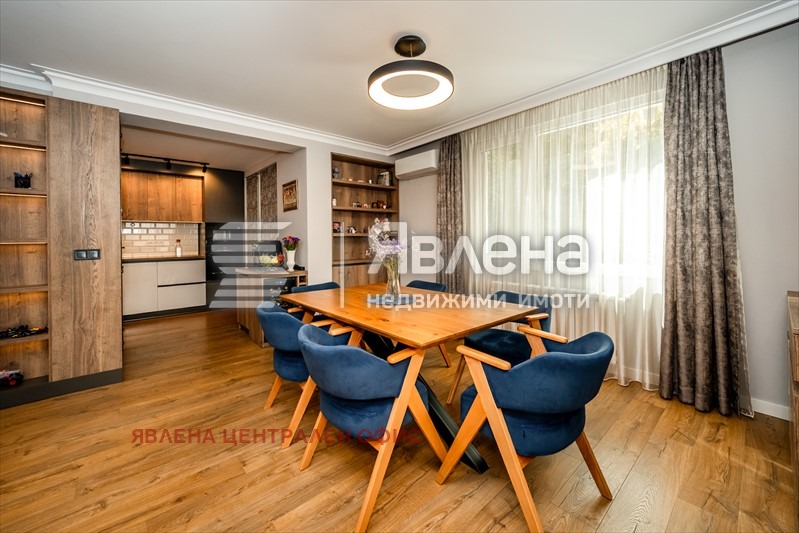 Продава 4-СТАЕН, гр. София, Иван Вазов