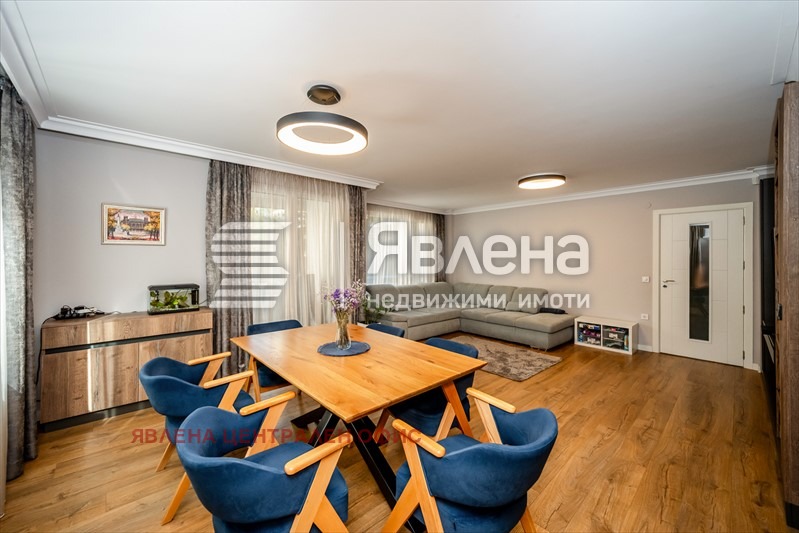 Продава 4-СТАЕН, гр. София, Иван Вазов, снимка 2 - Апартаменти - 56109462