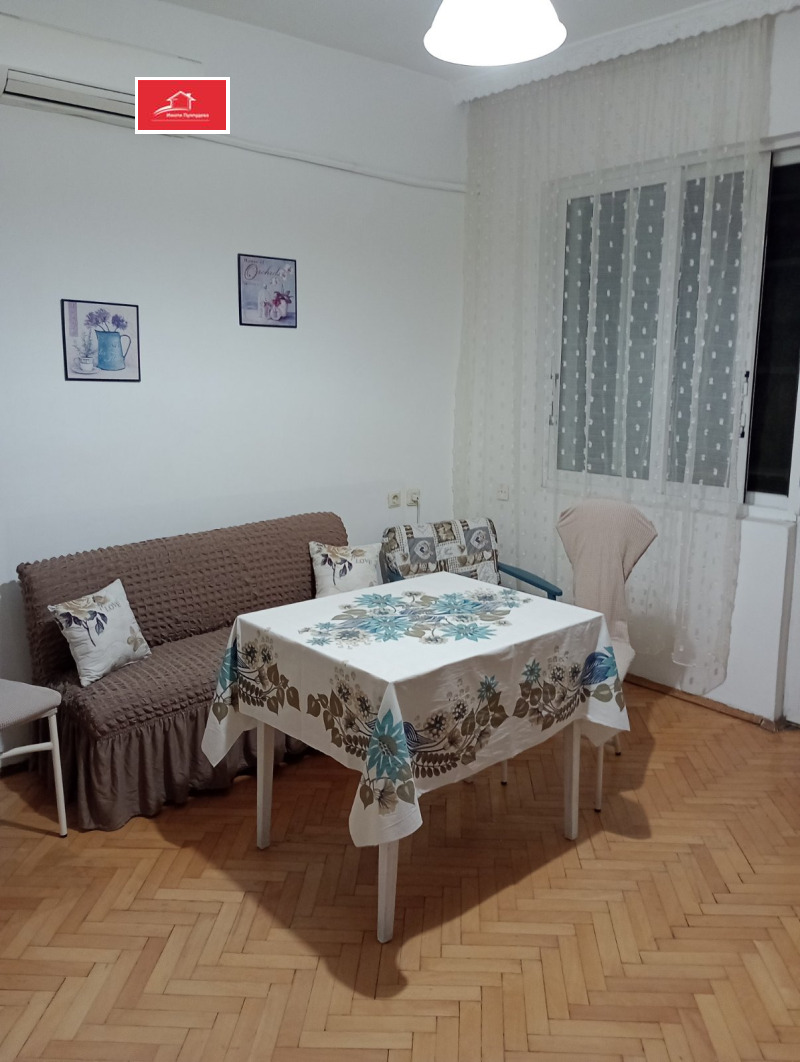 Продава  Етаж от къща град Пловдив , Въстанически , 59 кв.м | 32876523