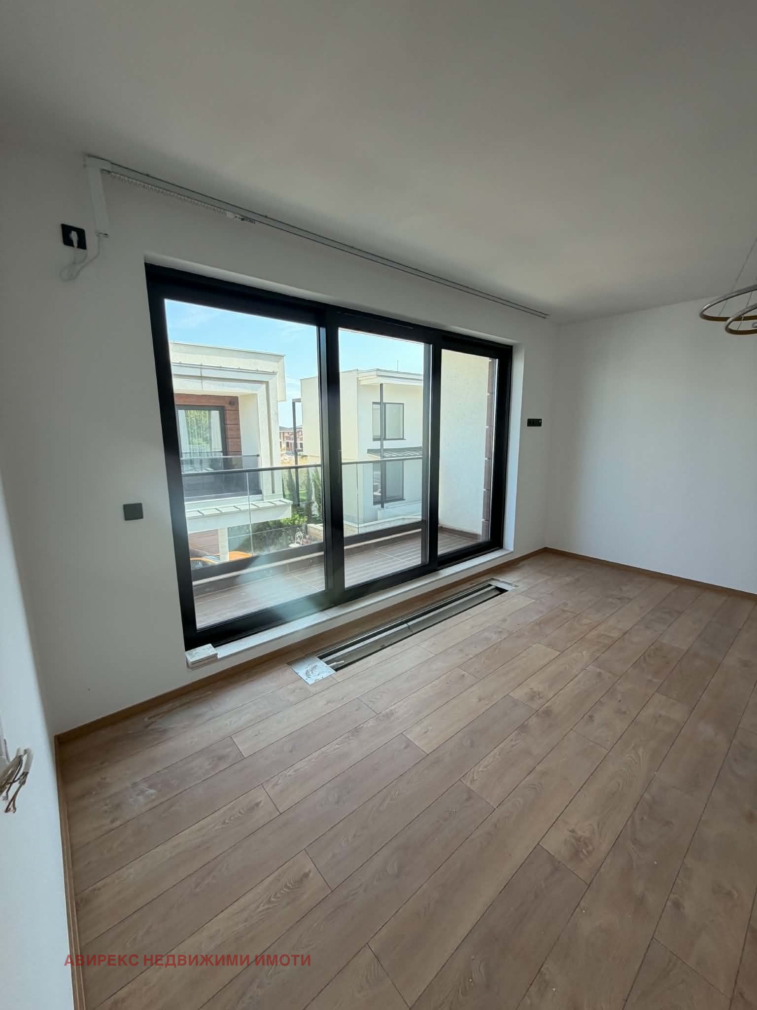 Продава КЪЩА, с. Марково, област Пловдив, снимка 5 - Къщи - 55742994