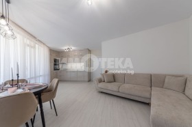 2 υπνοδωμάτια Γρανδ Μολ, Βαρνα