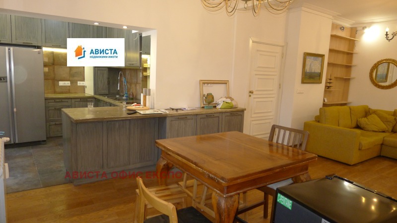 Продава 3-СТАЕН, гр. София, Център, снимка 5 - Апартаменти - 52988771