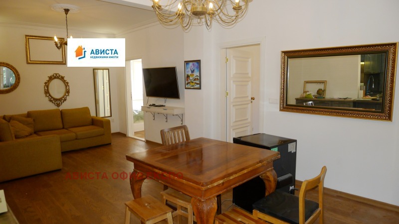 Продава 3-СТАЕН, гр. София, Център