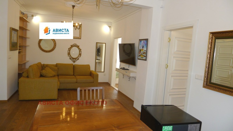 Продава 3-СТАЕН, гр. София, Център, снимка 2 - Апартаменти - 52988771