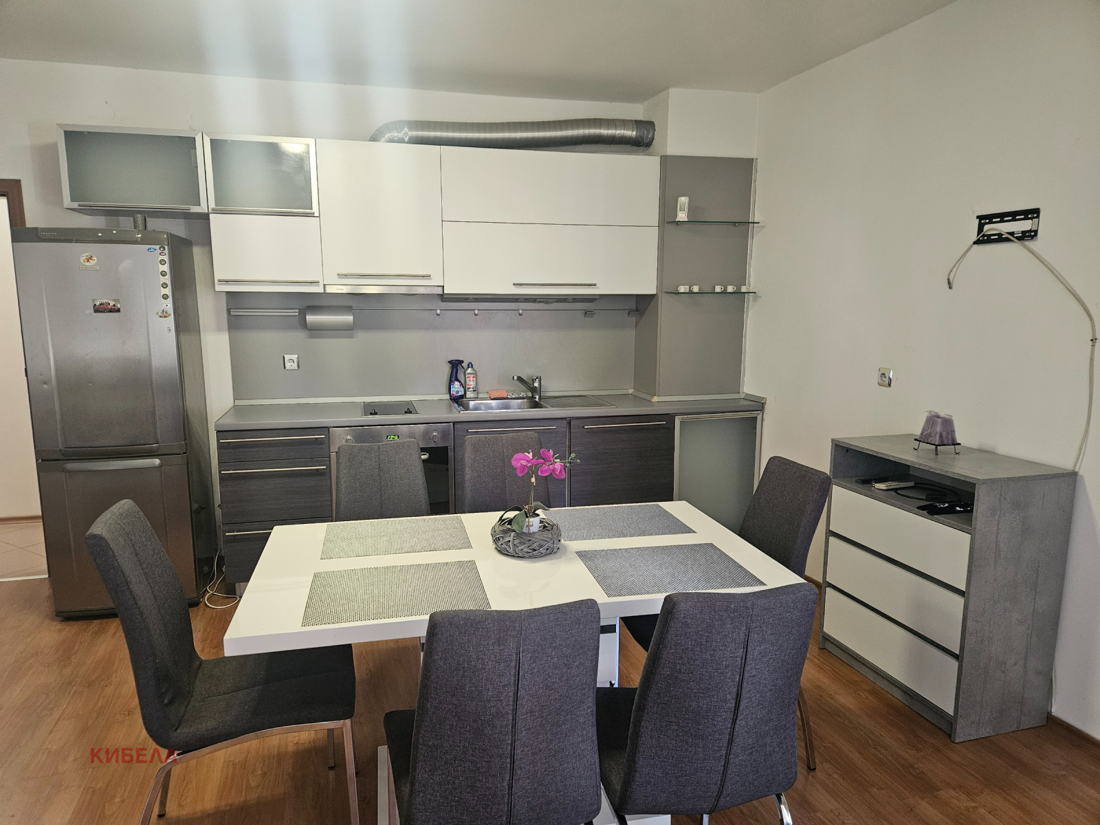 Продава 3-СТАЕН, гр. Плевен, Идеален център, снимка 3 - Апартаменти - 54959018