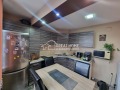 Продава МНОГОСТАЕН, град Търговище, Център • 210000 € / 410724.30 лв. • 27886970 3