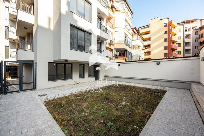 Продава  2-стаен град Пловдив , Кючук Париж , 139 кв.м | 74617556