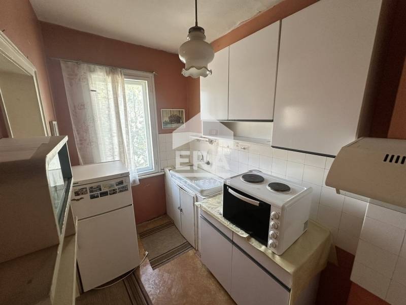 Продава 3-СТАЕН, гр. Добрич, Център, снимка 6 - Апартаменти - 55084813