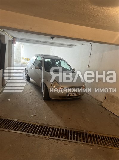 Продава ГАРАЖ, ПАРКОМЯСТО, гр. Варна, Гръцка махала, снимка 2 - Гаражи и паркоместа - 56108301