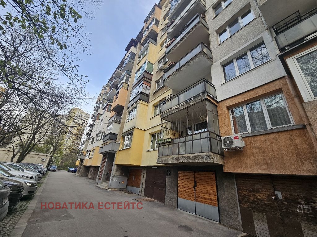 Продава 4-СТАЕН, гр. София, Света Троица, снимка 14 - Апартаменти - 54183222