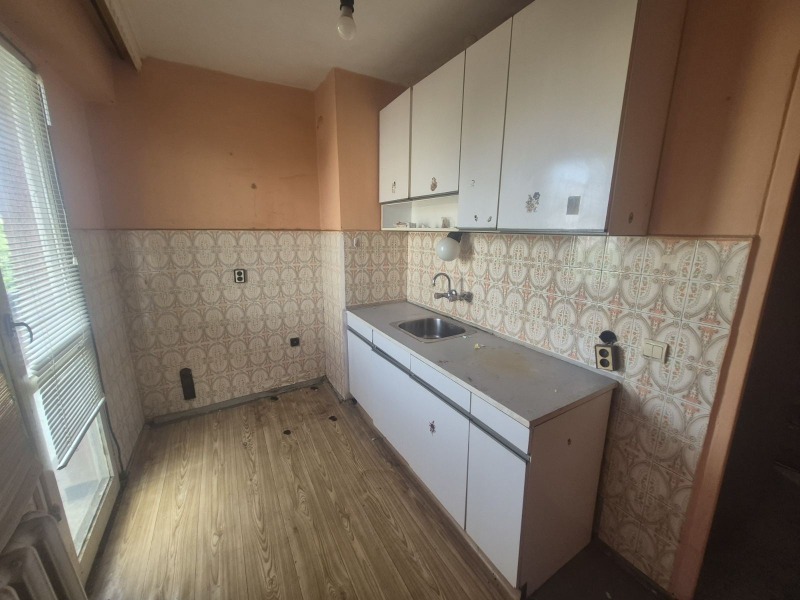 Продава  1-стаен град Плевен , Сторгозия , 45 кв.м | 53310573 - изображение [8]