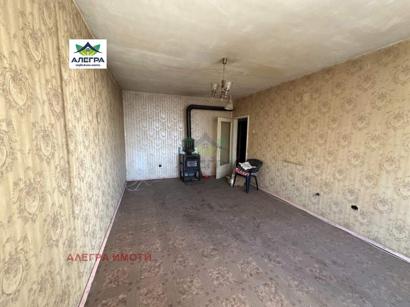 Продава  1 slaapkamer Pazardzjik , Okrazjna bolnitsa , 71 кв.м | 75600027 - изображение [2]