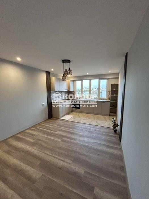 Продава 2-СТАЕН, гр. Пловдив, Кючук Париж, снимка 2 - Апартаменти - 54227291