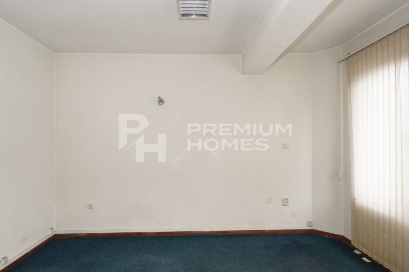 Продава КЪЩА, гр. София, Редута, снимка 3 - Къщи - 53322299