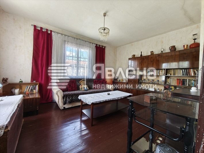 Продава КЪЩА, с. Дъбене, област Пловдив, снимка 13 - Къщи - 54569927