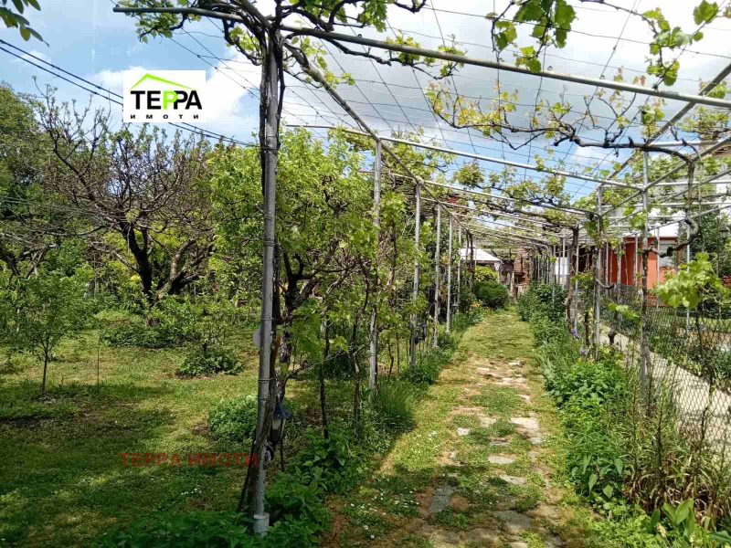 Продава ВИЛА, с. Дълбоки, област Стара Загора, снимка 12 - Вили - 53045929