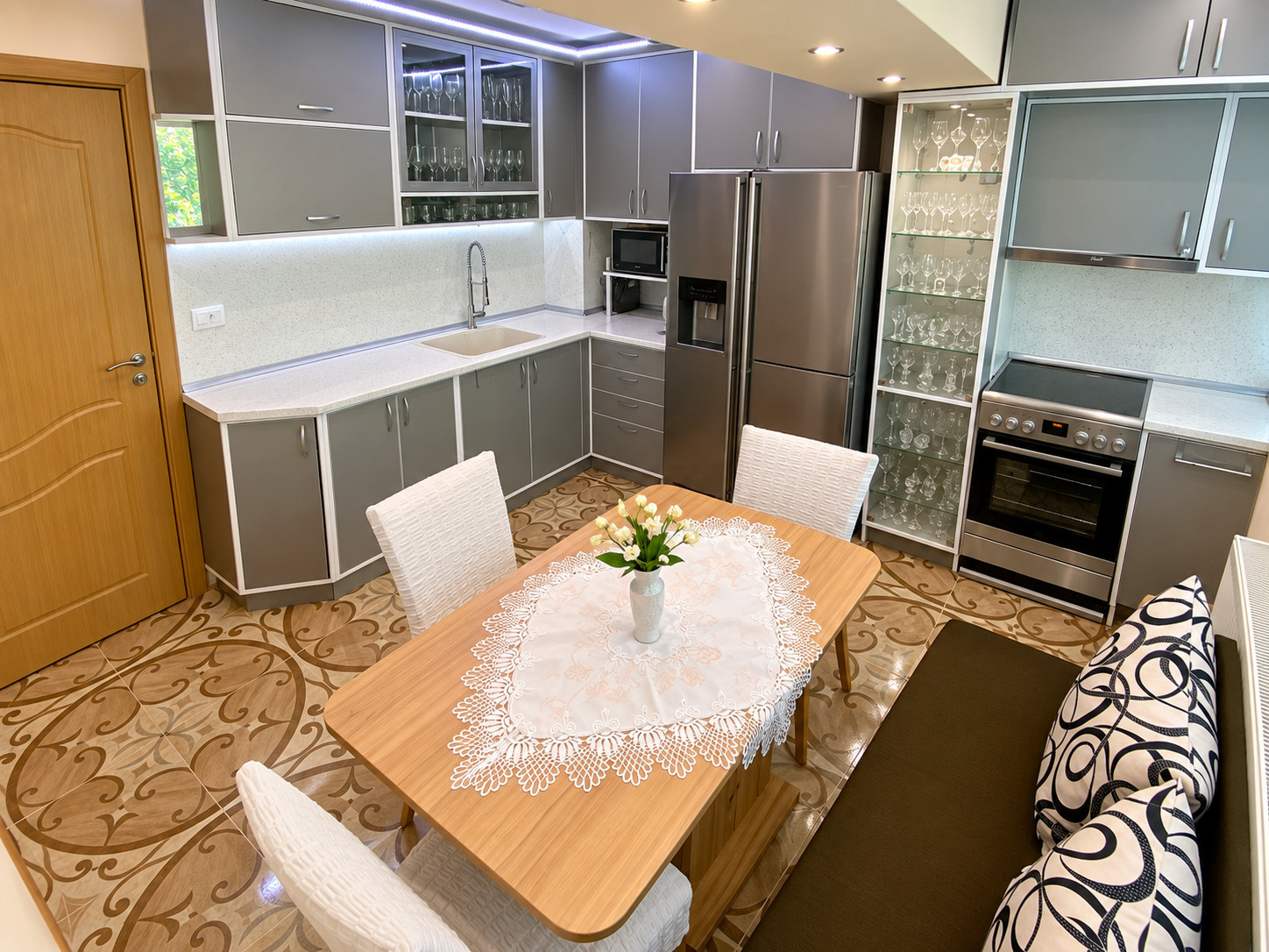 Продава 2-СТАЕН, гр. Русе, Дружба 3, снимка 2 - Апартаменти - 56238786