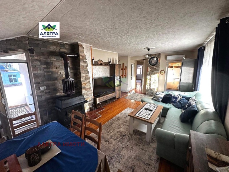 Продава 3-СТАЕН в град Пазарджик, Център - 74 кв.м / 92 000 € » 179 936.36 лв., АЛЕГРА ИМОТИ