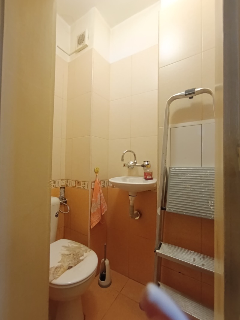 Продава 3-СТАЕН, гр. София, Изток, снимка 2 - Апартаменти - 52686863