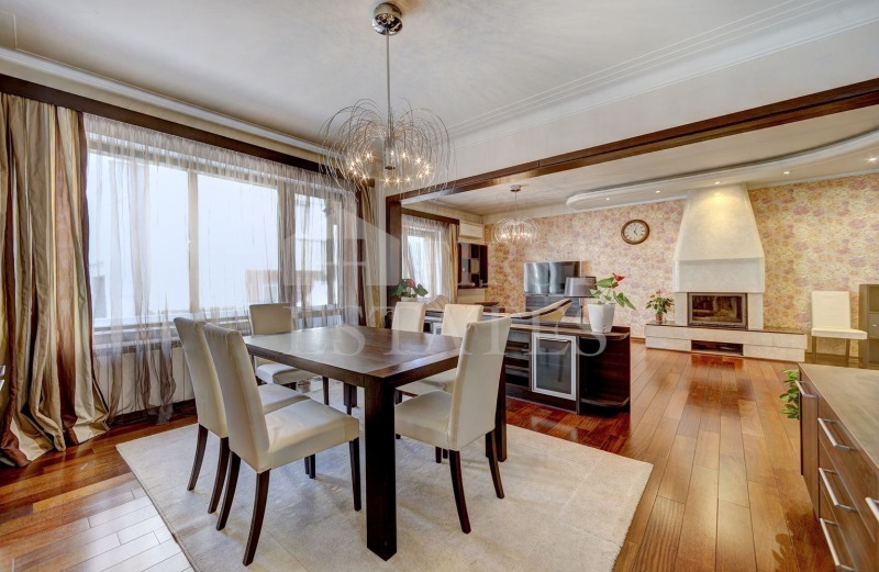 Продава МНОГОСТАЕН, гр. София, Център, снимка 4 - Апартаменти - 53270953