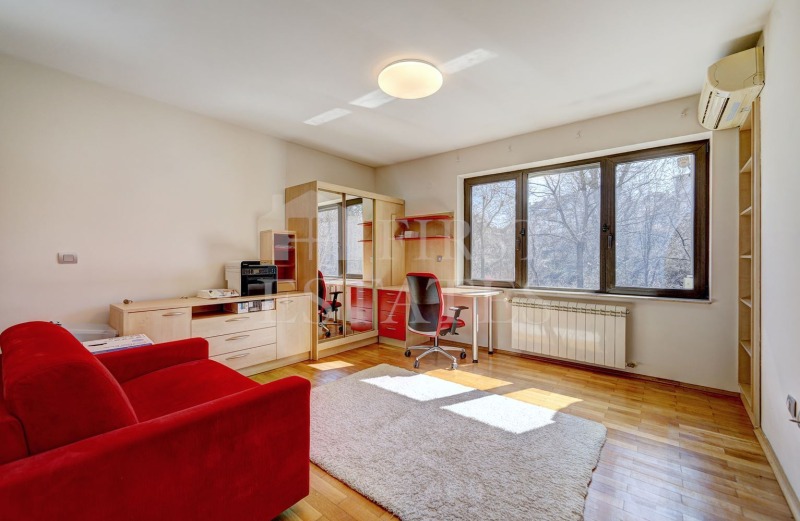 Продава МНОГОСТАЕН, гр. София, Център, снимка 12 - Апартаменти - 53270953