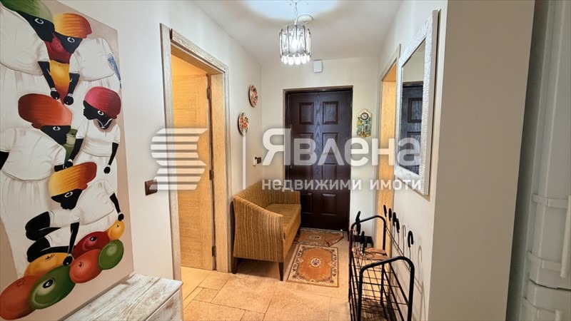 Продава КЪЩА, гр. Балчик, област Добрич, снимка 16 - Къщи - 56109530