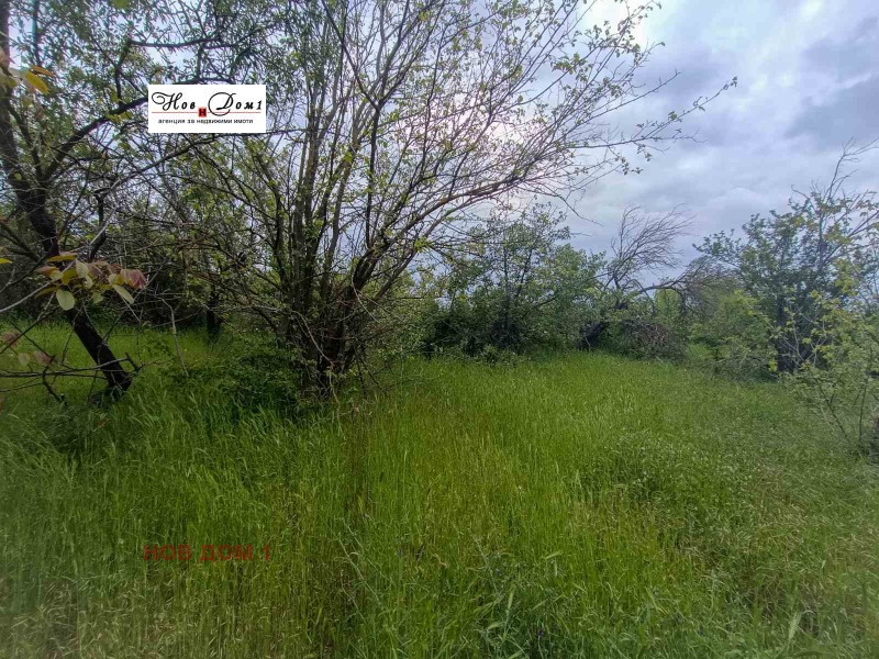 À venda  Trama Varna , m-t Borovec - iug , 600 m² | 83693506