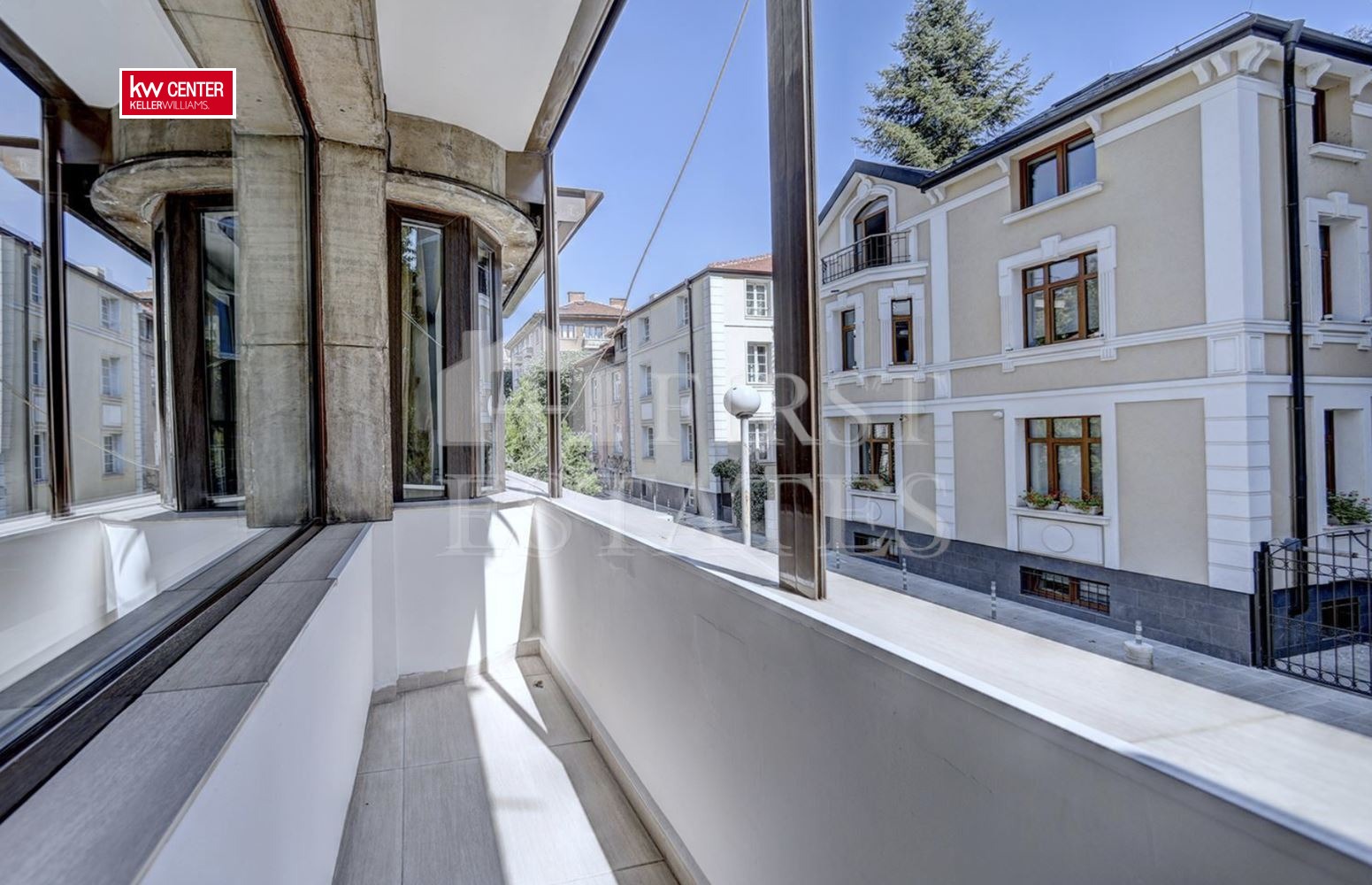 Продава МНОГОСТАЕН, гр. София, Център, снимка 13 - Апартаменти - 53270953