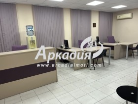 ОФИС, 230 m2