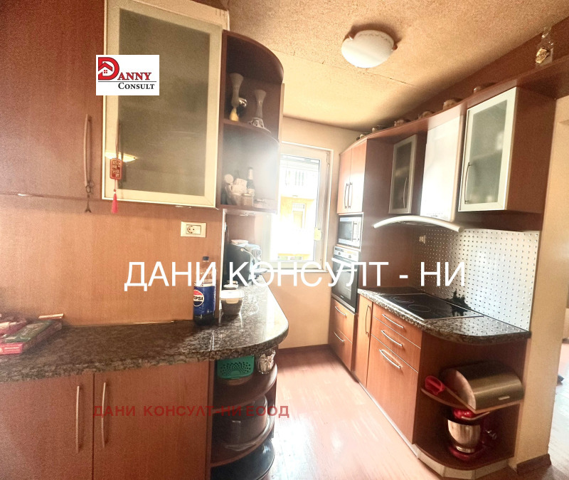 Продава  Многостаен град Велико Търново , Център , 185 кв.м | 22650992 - изображение [2]