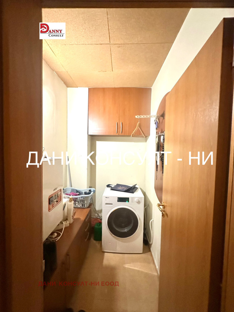 Продава МНОГОСТАЕН, гр. Велико Търново, Център, снимка 11 - Aпартаменти - 49368775