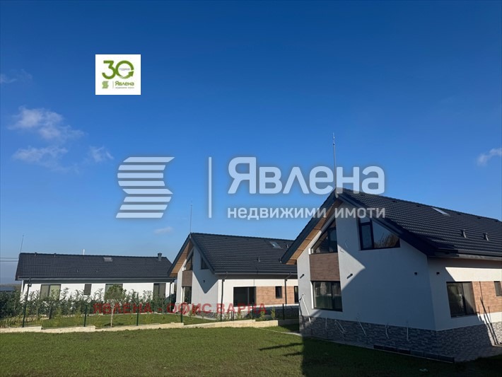 Продава КЪЩА, гр. Варна, с. Звездица, снимка 4 - Къщи - 54060274